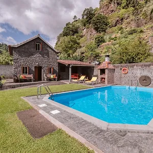 Casa Da Pedra Santana (Madeira)